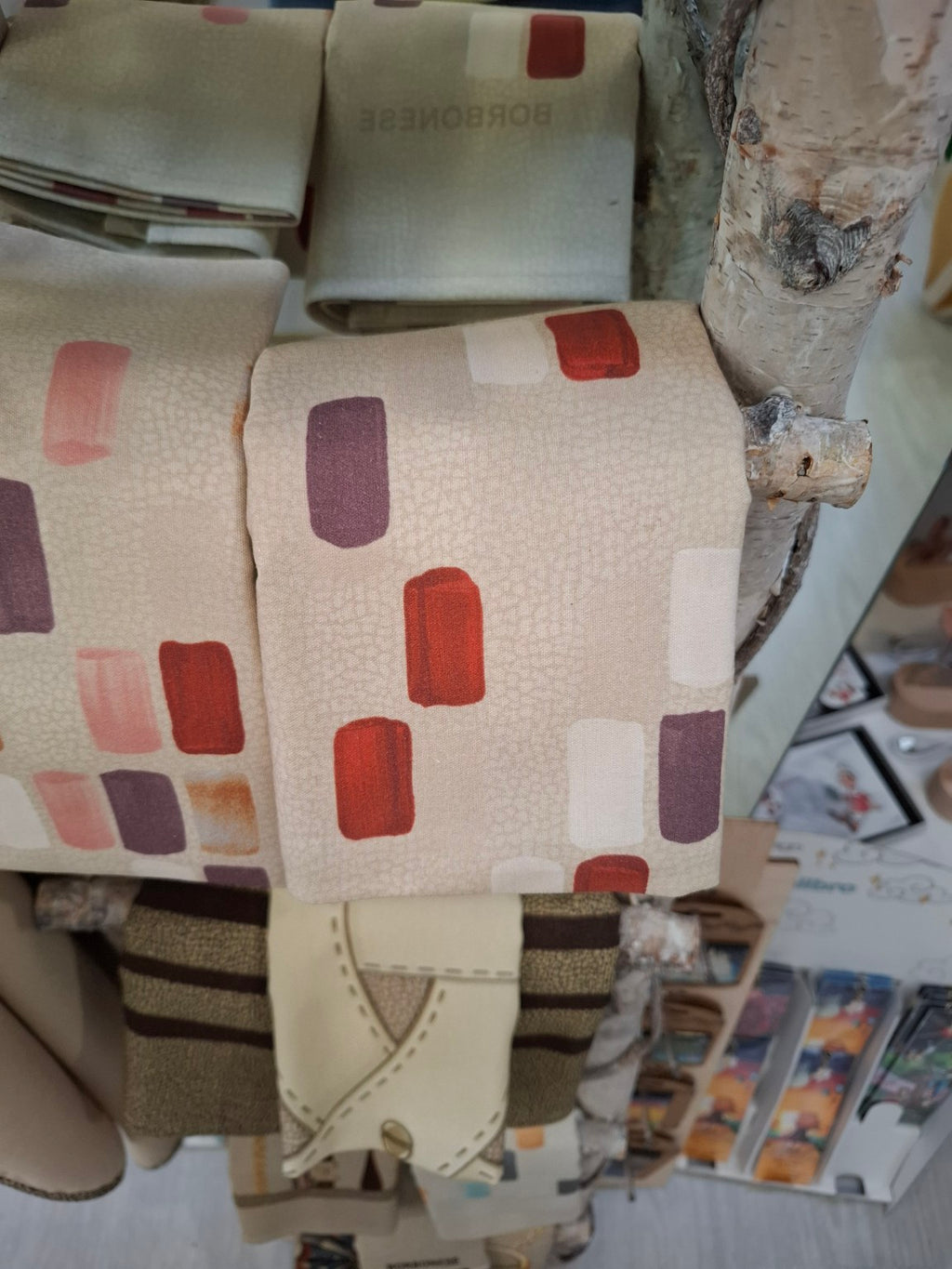 Canovaccio Borbonese Home fantasia colori rosso e prugna